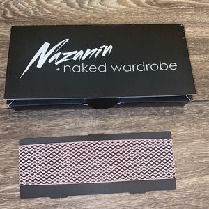 Naked Wardrobe Choker
